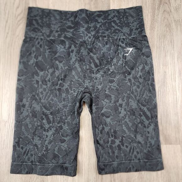 Gymshark Pants - Gymshark Adapt Butterfly Cycling Shorts size L